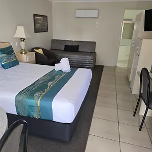 Мотель Crows Nest Motel