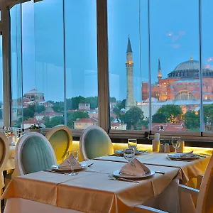 The Hotel Estambul