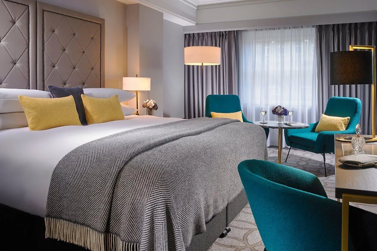 The Davenport Hotel Dublin 4*,